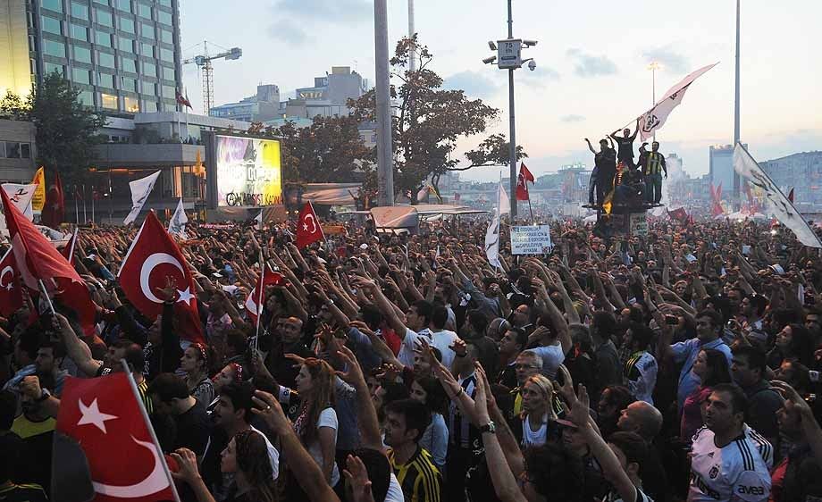 Turkish protesters celebrate in Taksim Square and at barricades