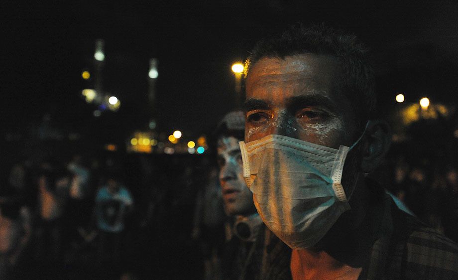 Turkish protesters battle police near Erdogan's Istanbul office