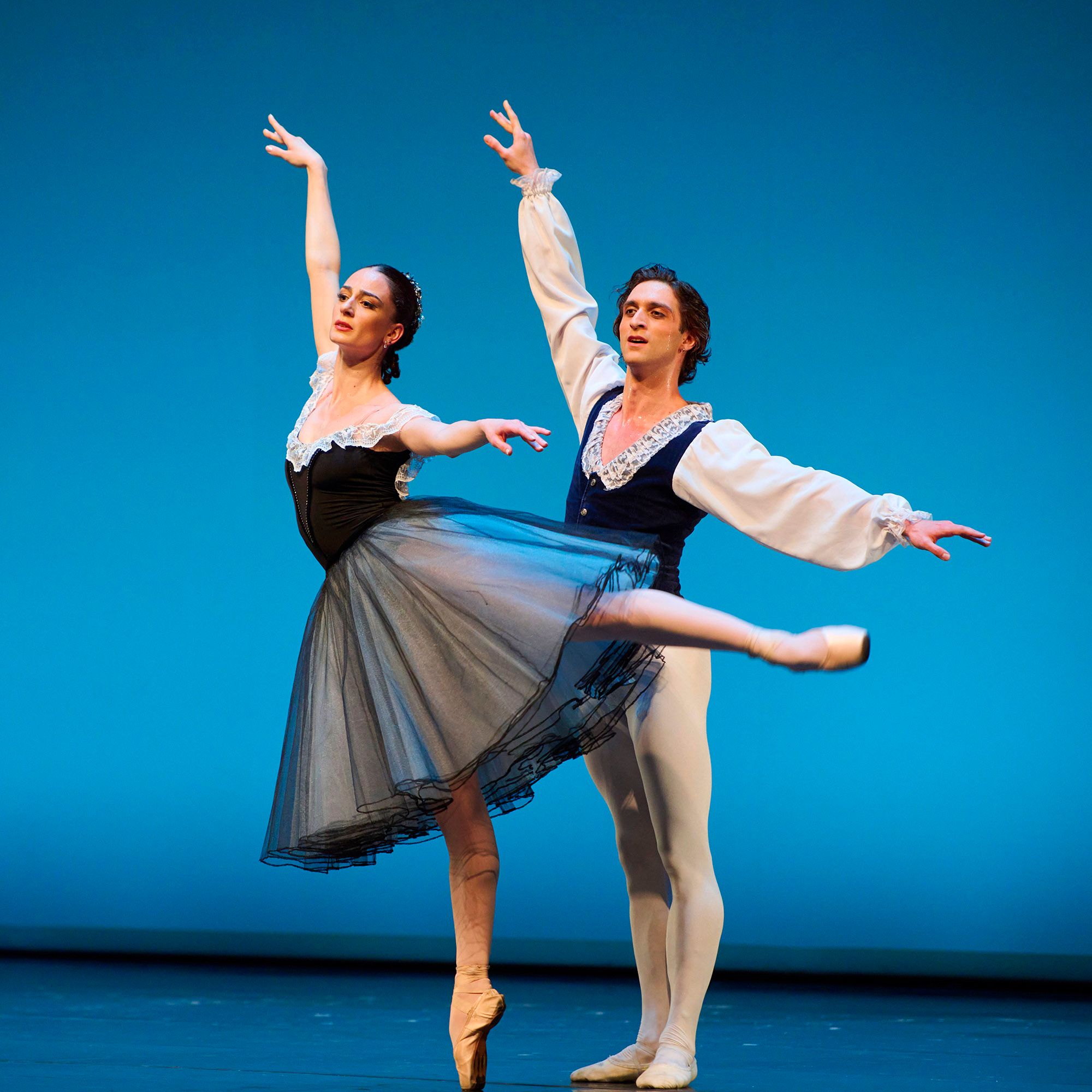Ballet_Of_Georgia_230426_TN_468lb.jpg