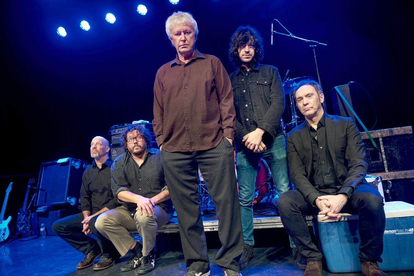 Guided_By_Voices_181230_TN-037b.jpg