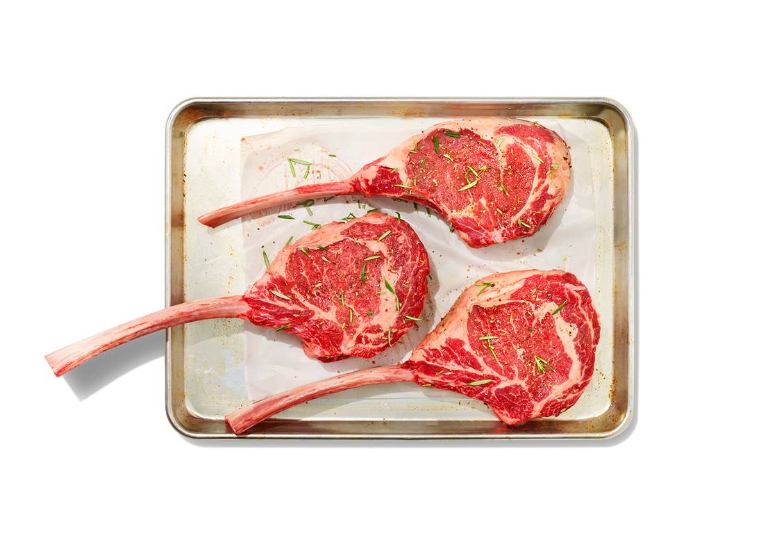 i34-OH Bone In Beef 3 Tomahawks Raw Herbs Pan_75680 copy.jpg