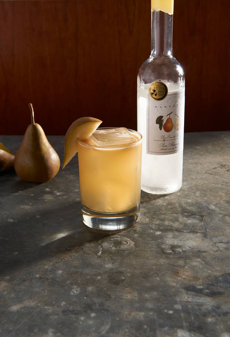 mvz-Cocktail_Old Fashion_Bartlett copy.jpg