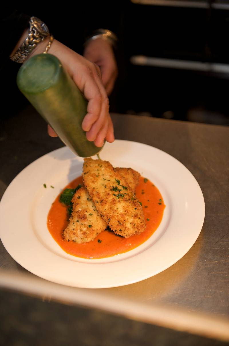 guh-091020-RFS3476-MCBook_SGrassKitchen12645 copy.jpg