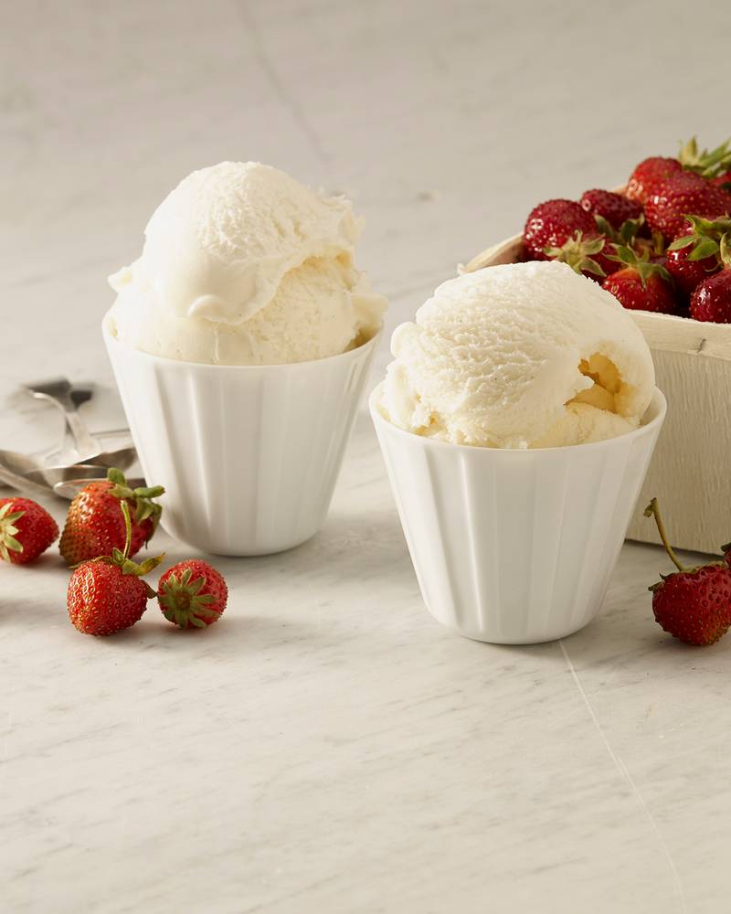 final-150619_VanillaIceCreamLocalSBerries_6167 1.jpg