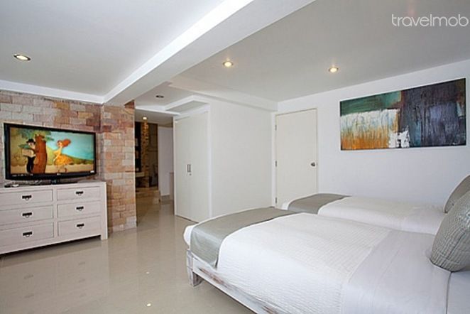 1k9rtyre1ubh_14_59745e846427b4eb8f4ee34881e86b09_largevilla_519_3321_530x354_1_jpg20130820_12326_84jc9r