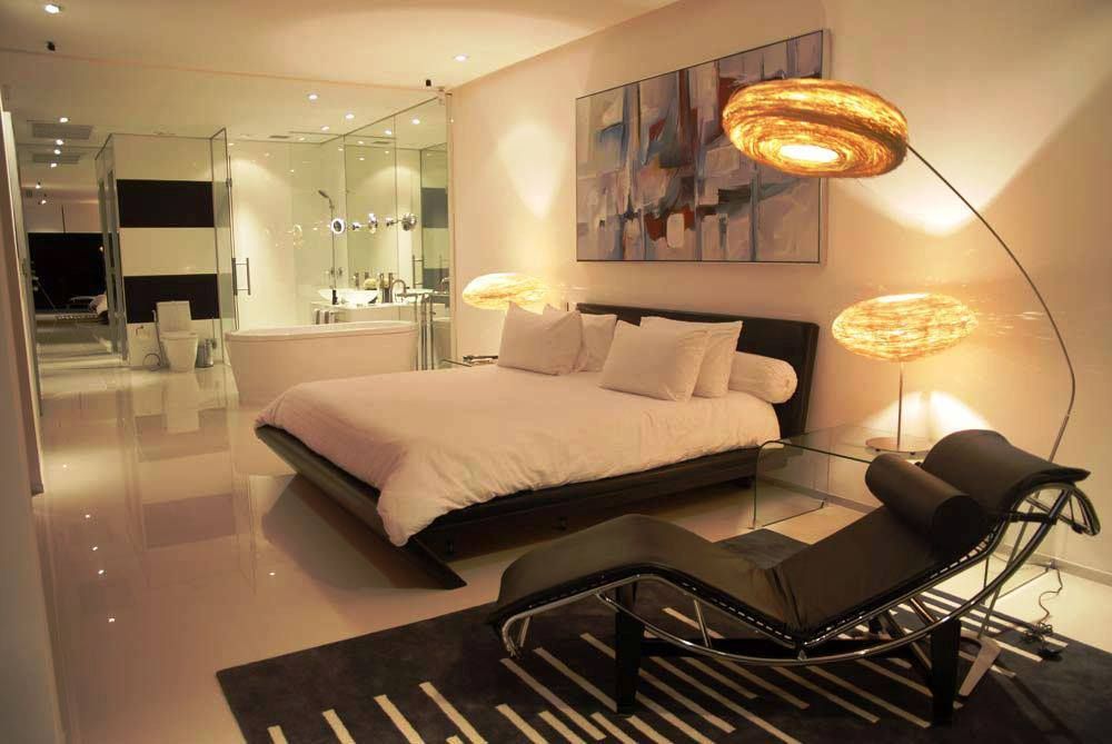 1r1026036_158389361016083_1442979048_o