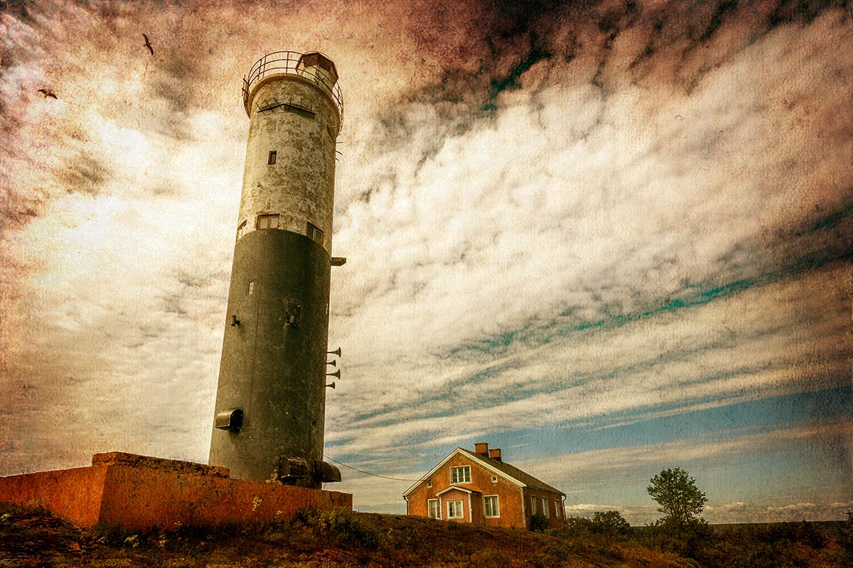 Swe lighthouse 2.jpeg