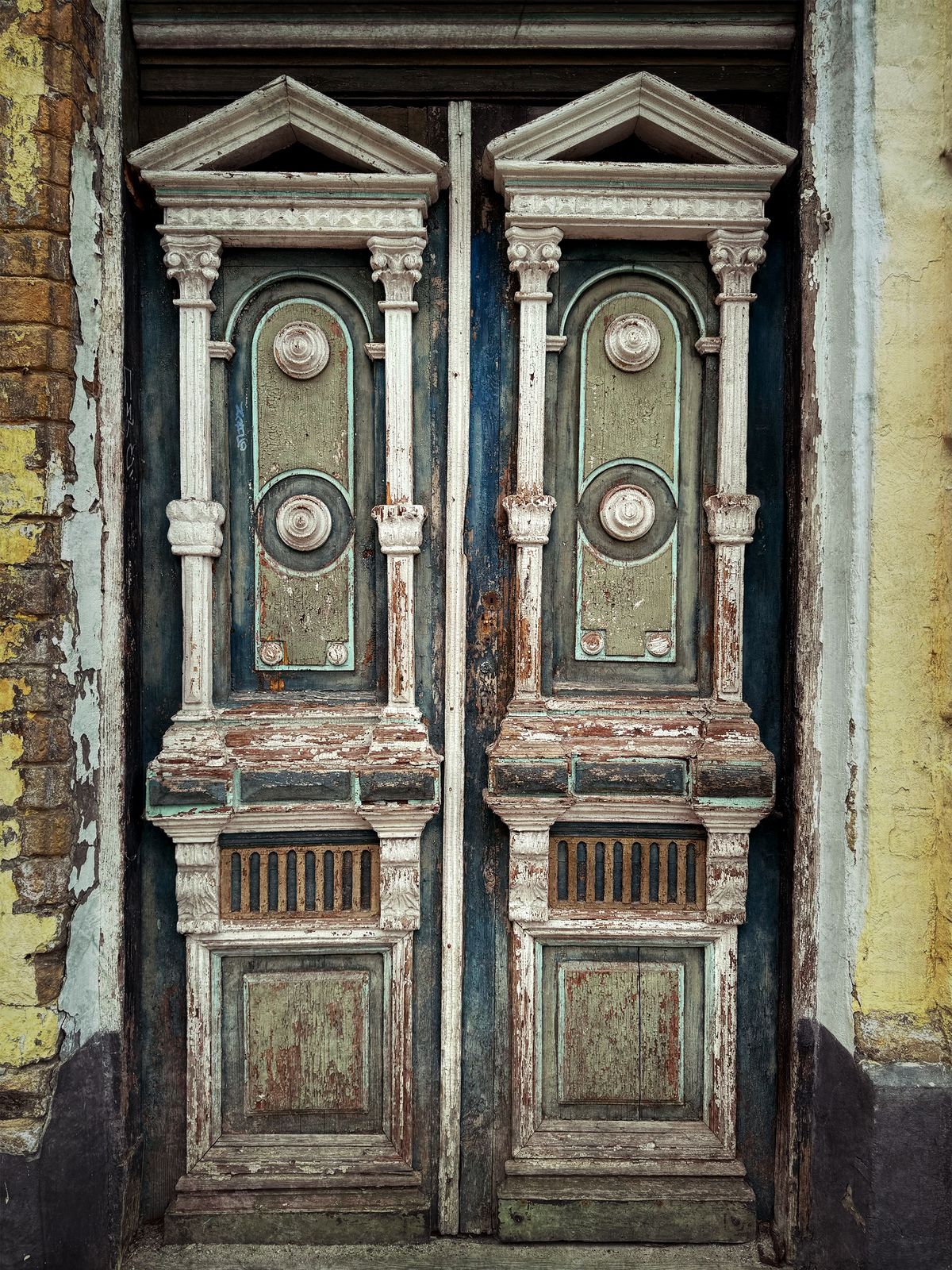 Door of Andriiv'skyi descent