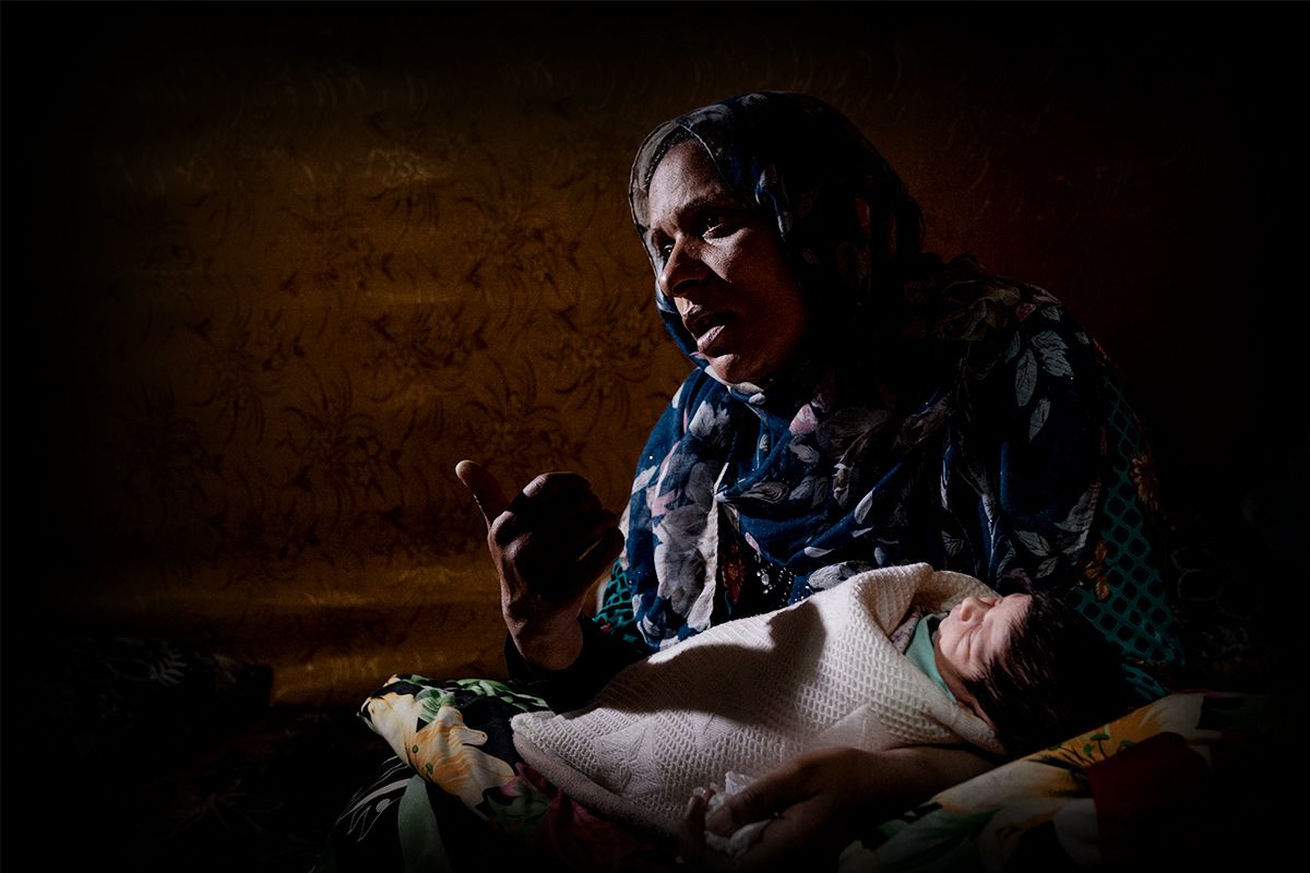 Syrian mother and a new born 