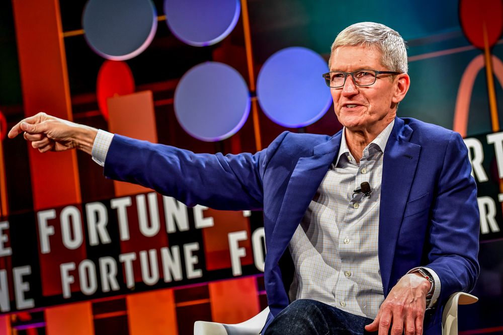 Tim Cook, CEO Apple 41201622460_5316c17162_o copy.jpg