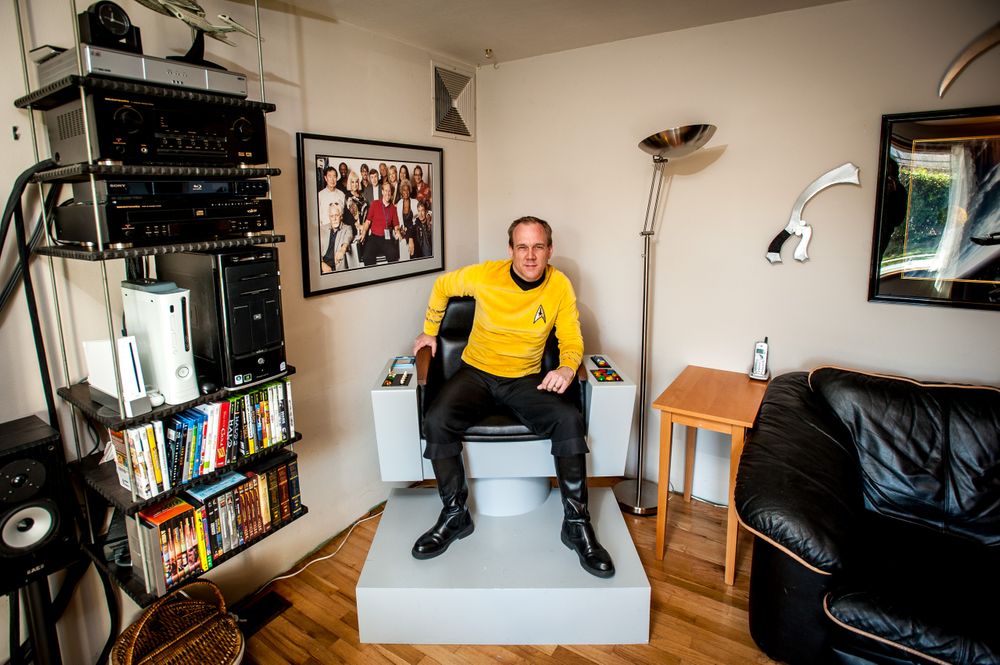 Tod Sturgeon, Star Trek fan, at home. Auburn, WA startrek.chair_01 copy.jpg