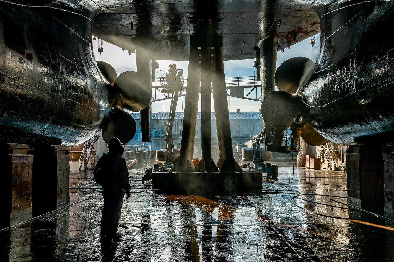 USCGC.Healy.VIGOR_80.jpg