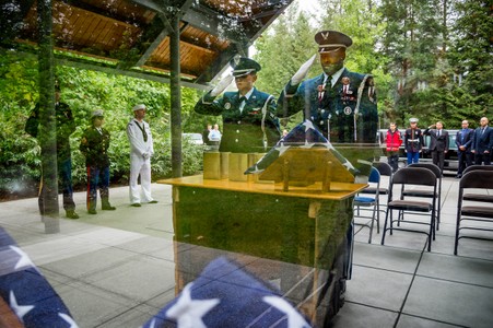 VETS.homeless.funerals_31.jpg