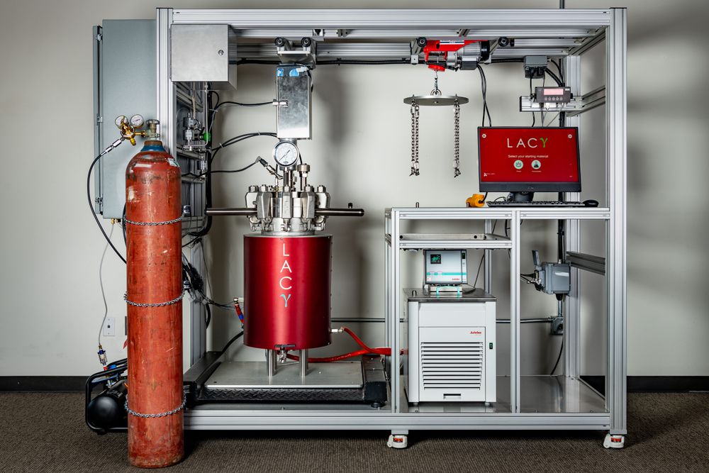 "LACY", cannabinoids extraction chamber. Monroe, WA. DSC_5249-3 copy.jpg