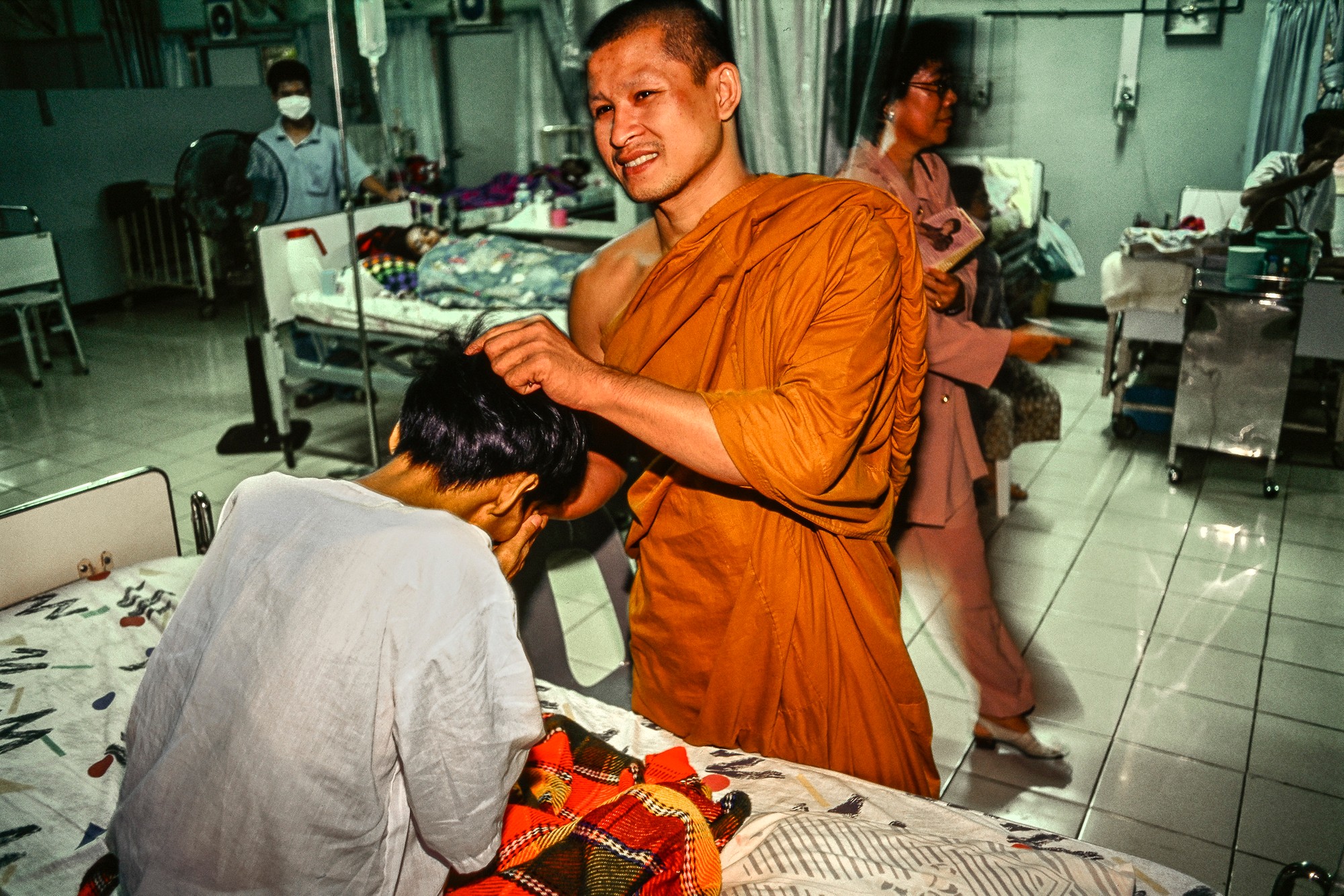 AIDS.TEMPLE_0022.jpg