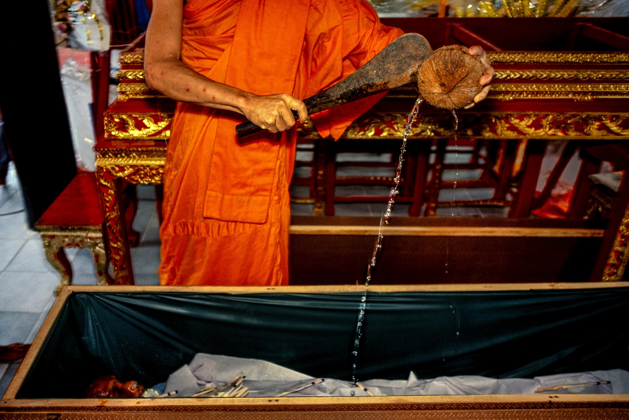 AIDS.TEMPLE_0036.jpg