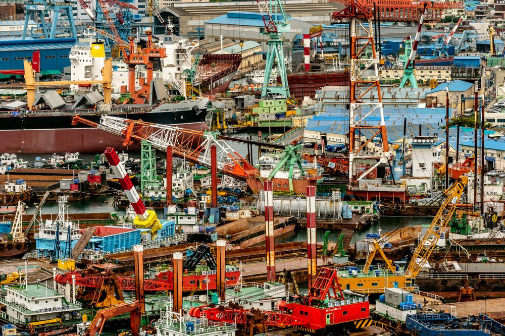 Shipyards. Pusan, Korea BSC_8523.jpg