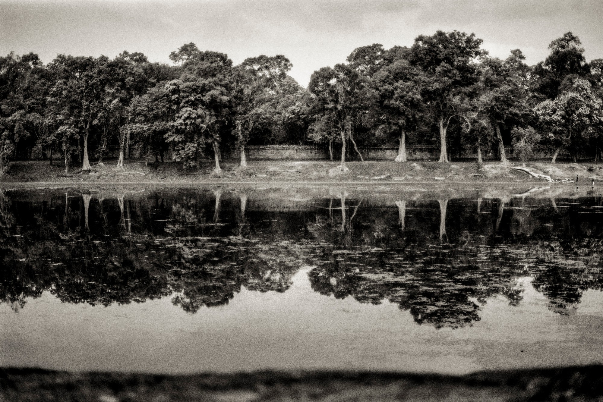 ANGKOR.F1.4_0097-Edit.jpg