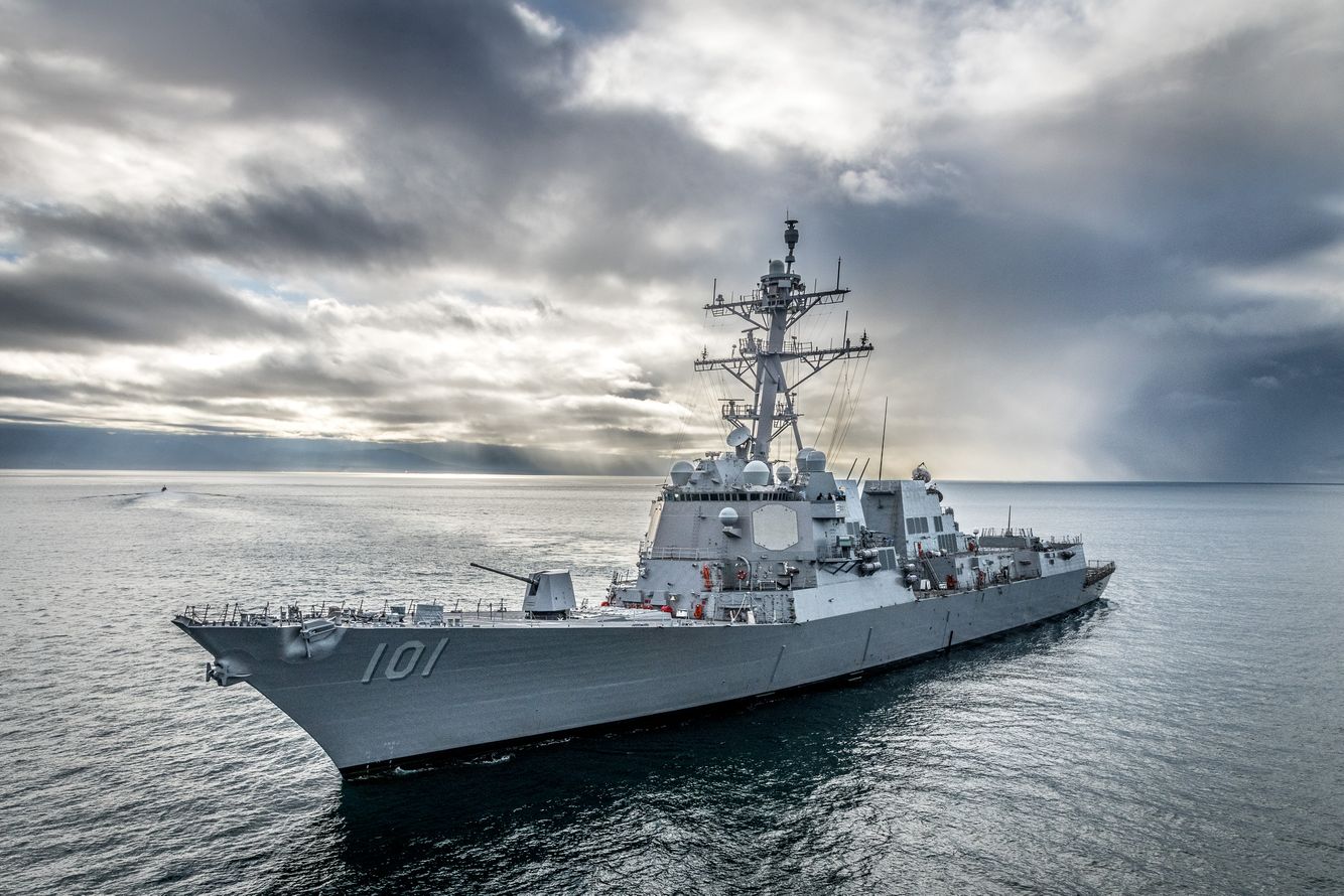 US Navy Destroyer. US Navy Destroyer. Sea trials.