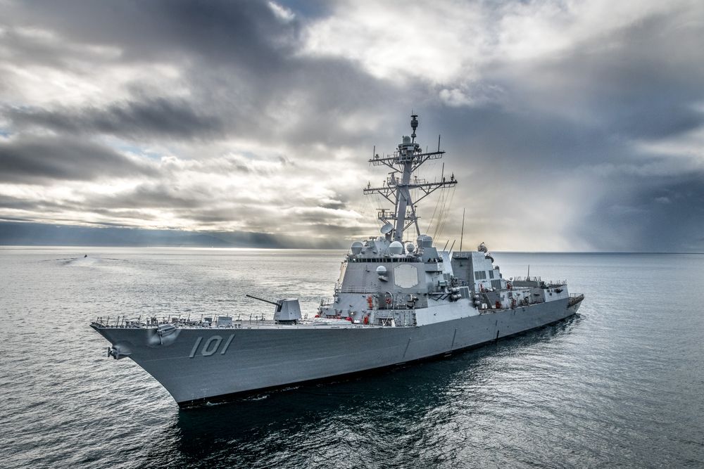 US Navy Destroyer. US Navy Destroyer. Sea trials.