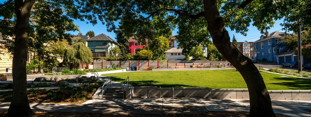 Broadway Hill Park. Seattle broadway.hill.park_259.jpg