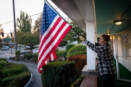 VETS.homeless.funerals_02.jpg