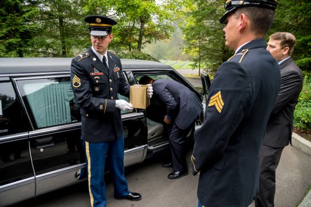 VETS.homeless.funerals_24.jpg