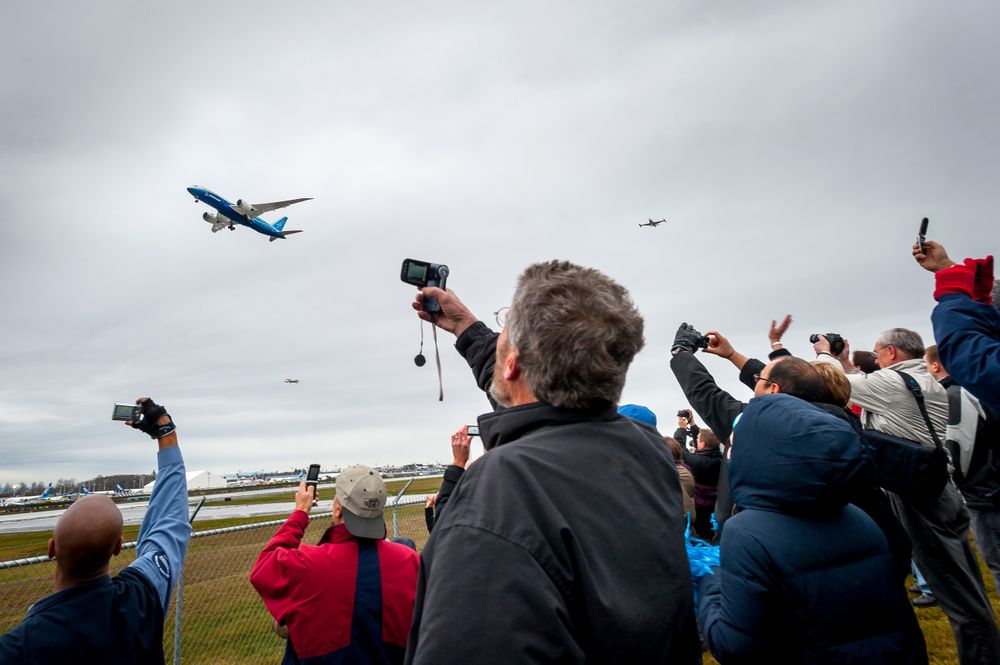 Boeing 787 first flight. Everett, WA boeing787_55.jpg