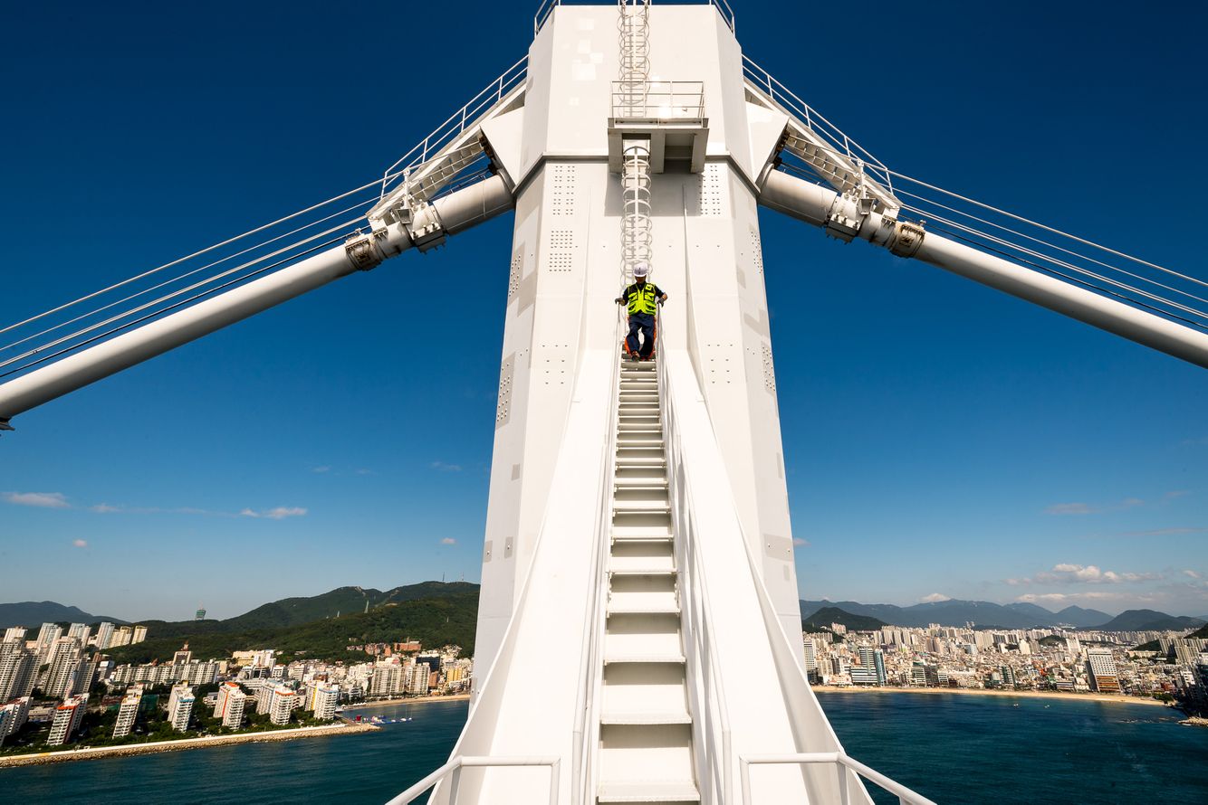 Gwangan Bridge. Pusan, Korea industry_27.jpg