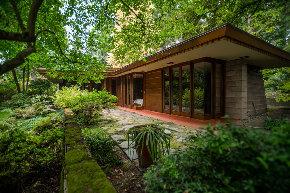 Frank Lloyd Wright "Usonian" home. Sammamish, WA wright.house_013.jpg