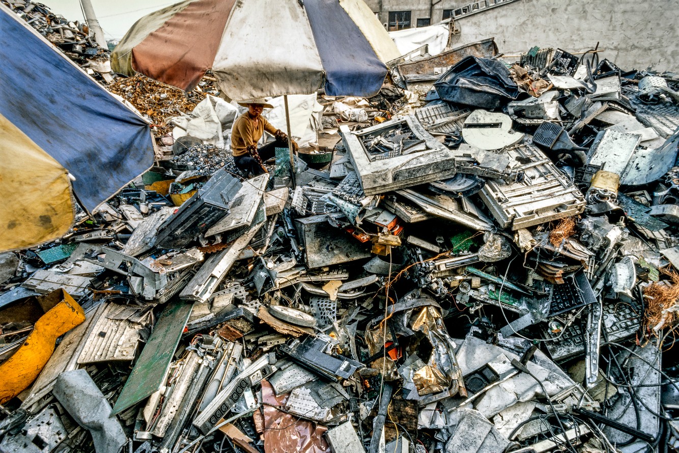 Illegal e-waste. Taizhou, China Z72_8831-HDR-Edit.jpg