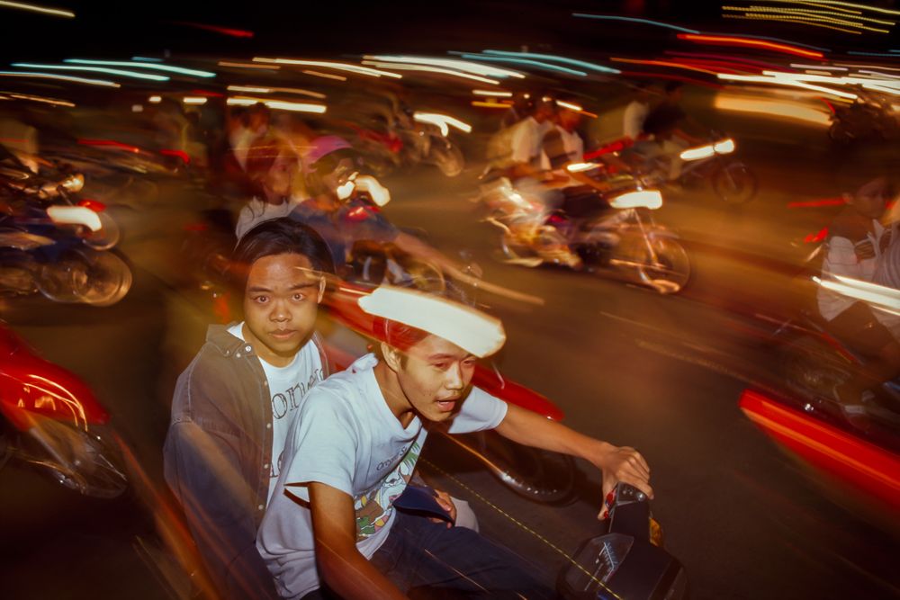 The "Flies". Illegal motorcycle racers. Bangkok, Thailand fleas.BKK_01-2.jpg