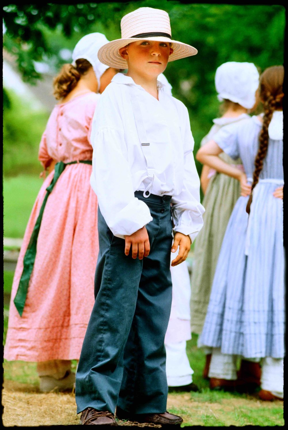 Boy, Amish, Amish Kids, Outside, Kids Amish Kids