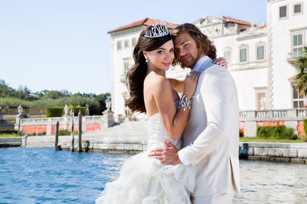 Florida, Wedding Couple, Bride, Groom Wedding, Castle Florida Estate Wedding Bride and Groom