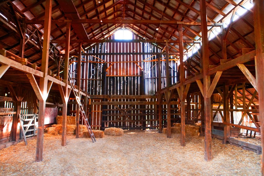 Barn, Midwest, Barn Interior, Cowboy, Architecture Midwestern Barn Interior