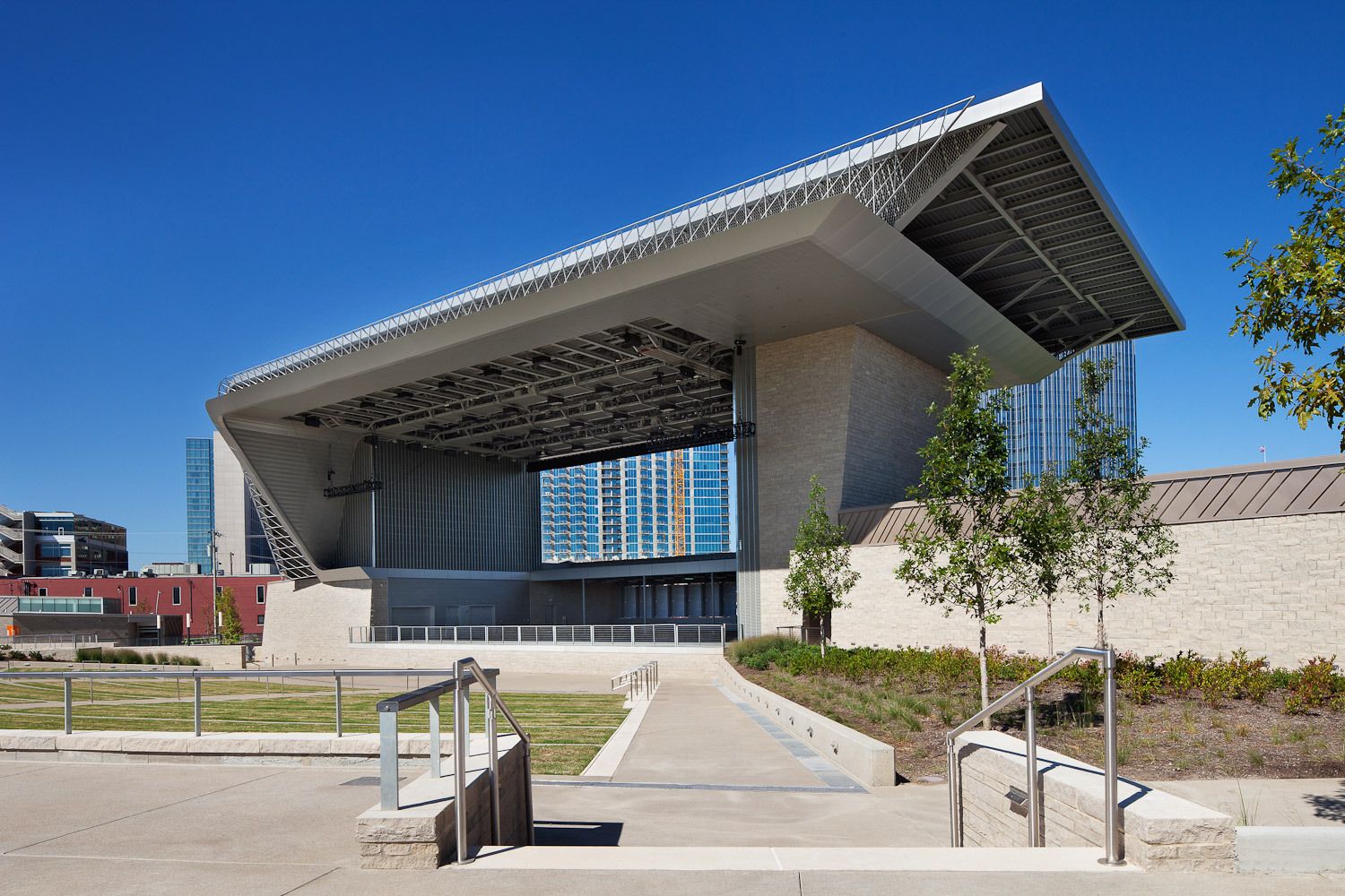 Nashville Riverfront Park and Ascend Amphitheater | Nashville, TNGeneral Contractor - Skanska