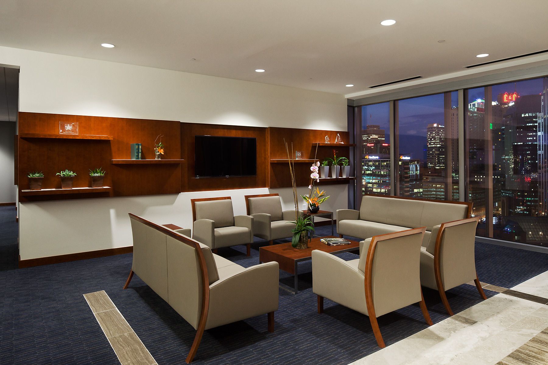 Frost Brown Todd Law Firm | Pinnacle at Symphony Place | Nashville, TNArchitect - STG DesignGeneral Contractor - DWC Construction Company, Inc.