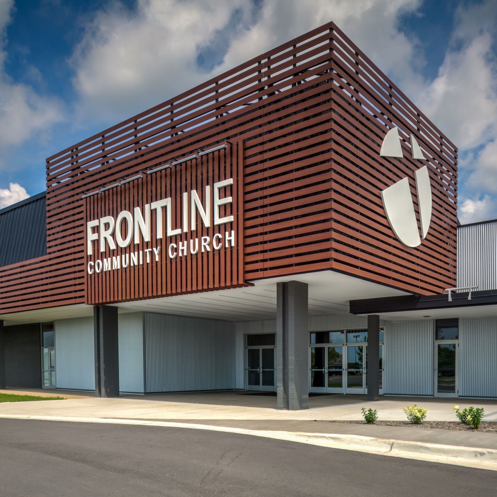 FrontlineChurch-917A7959_60_61 small.jpg