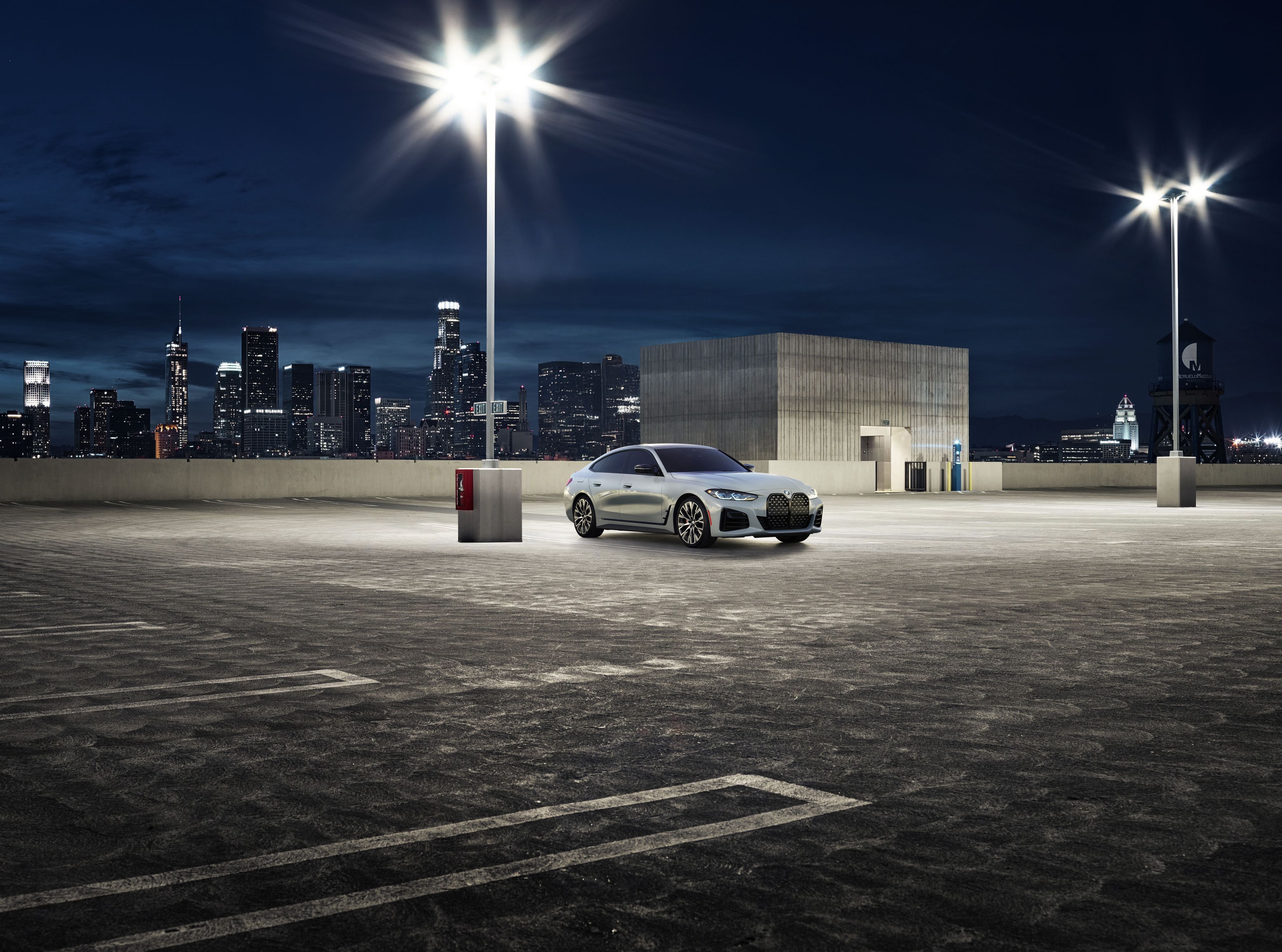 440_roof_v1.jpg