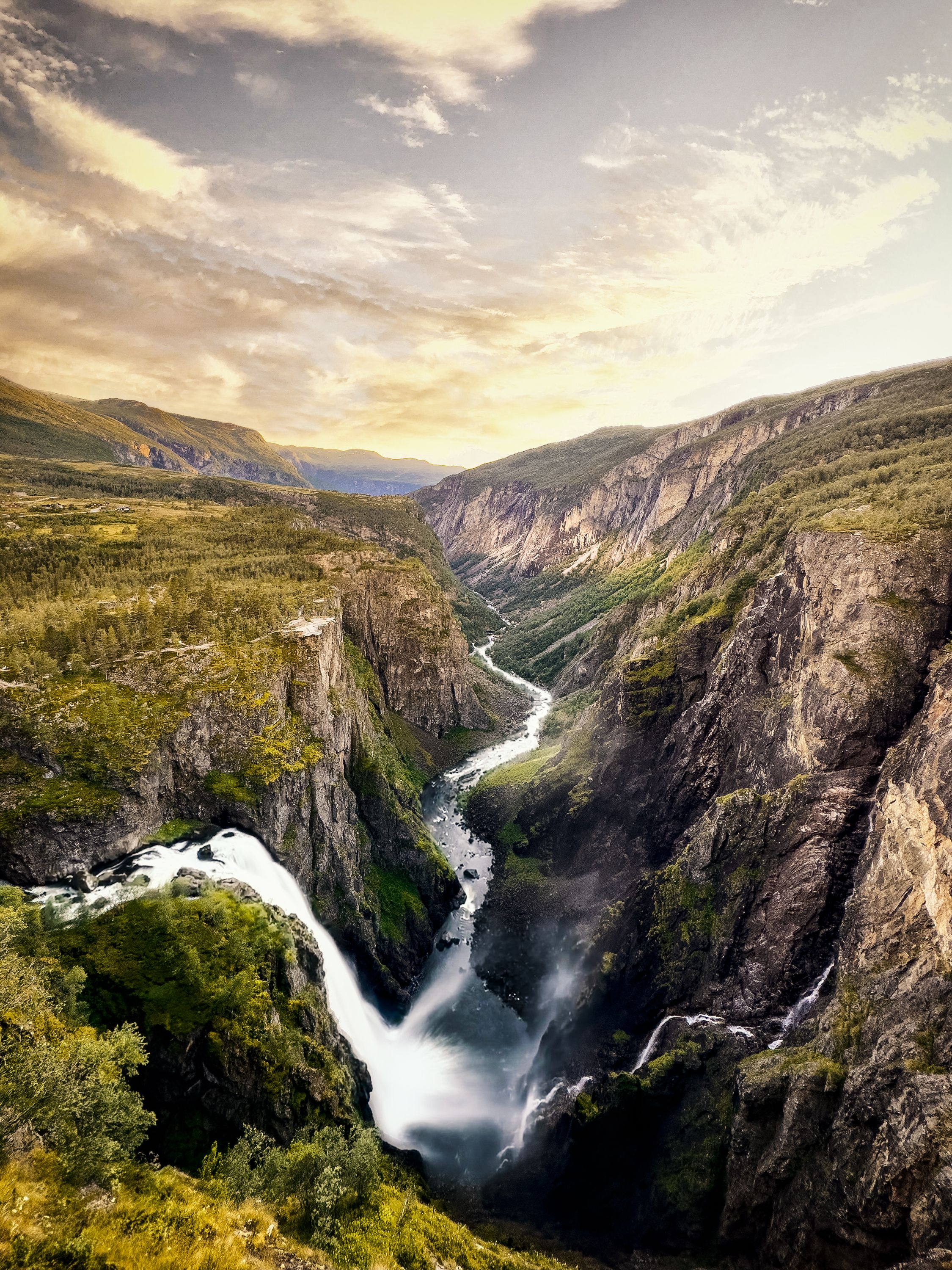 Fossli Waterfall 1.jpeg