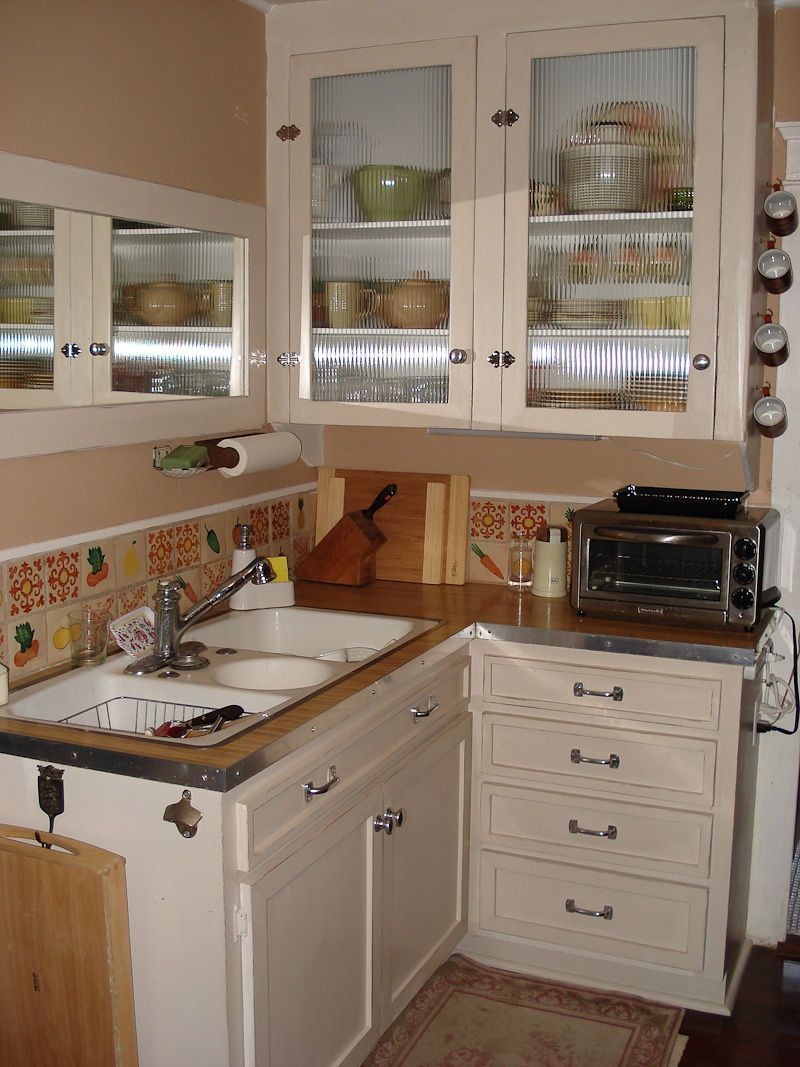 Kitchen Cabinet Re-Facing - After