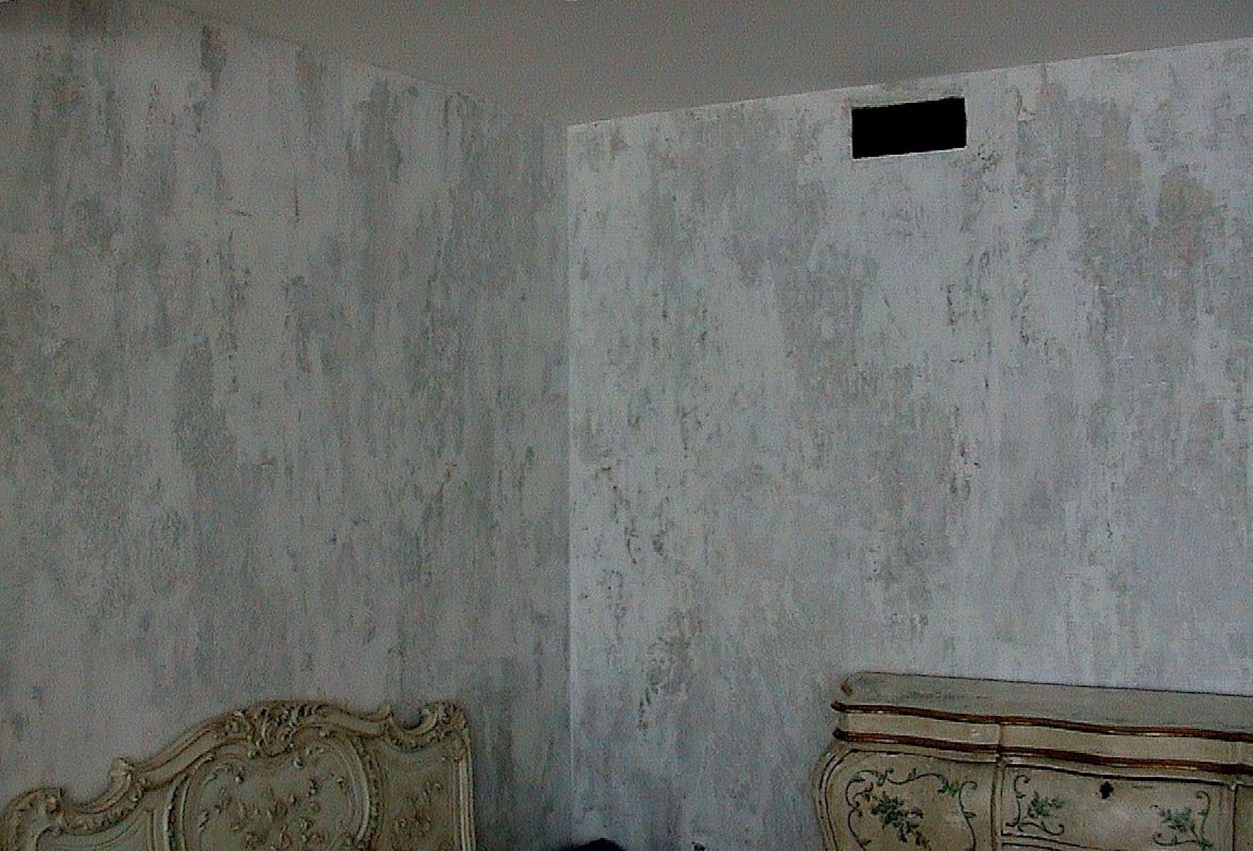 Venetian Plaster Translucent Plaster Over Distressed Wall