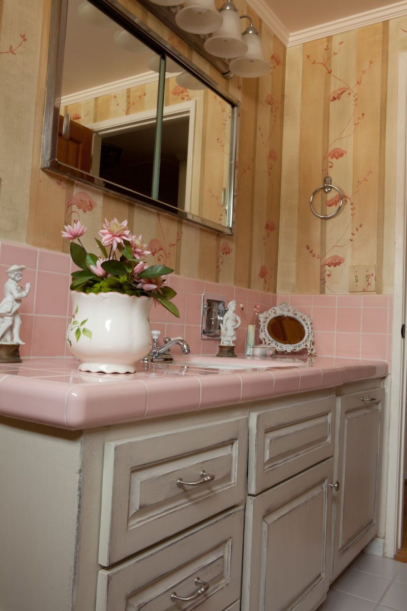 Bathroom - AfterCustom Striped WallsCustom Cabinet Finish