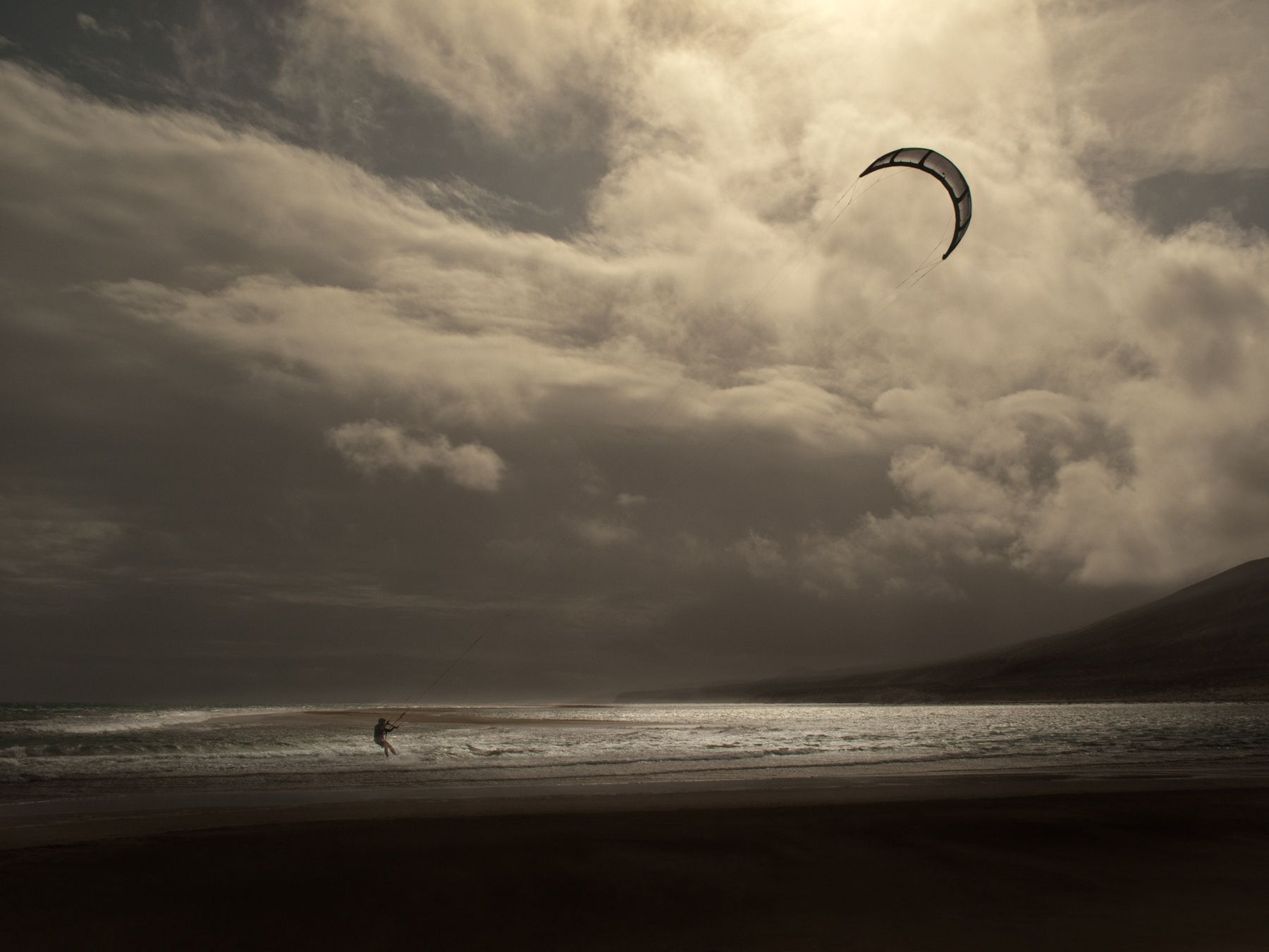 1kite_surfer_1