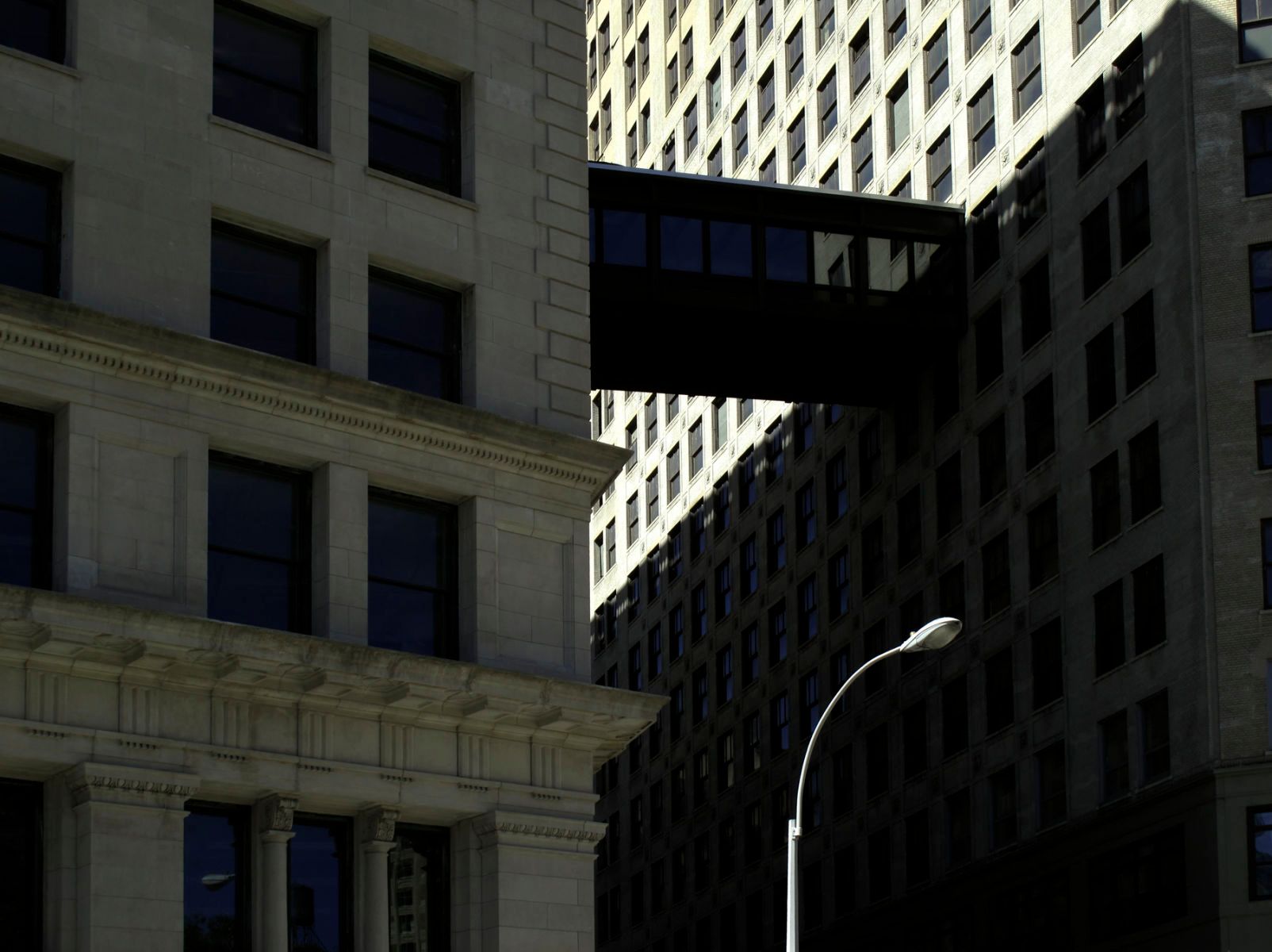 1shadow_lampost_final_21100_copy