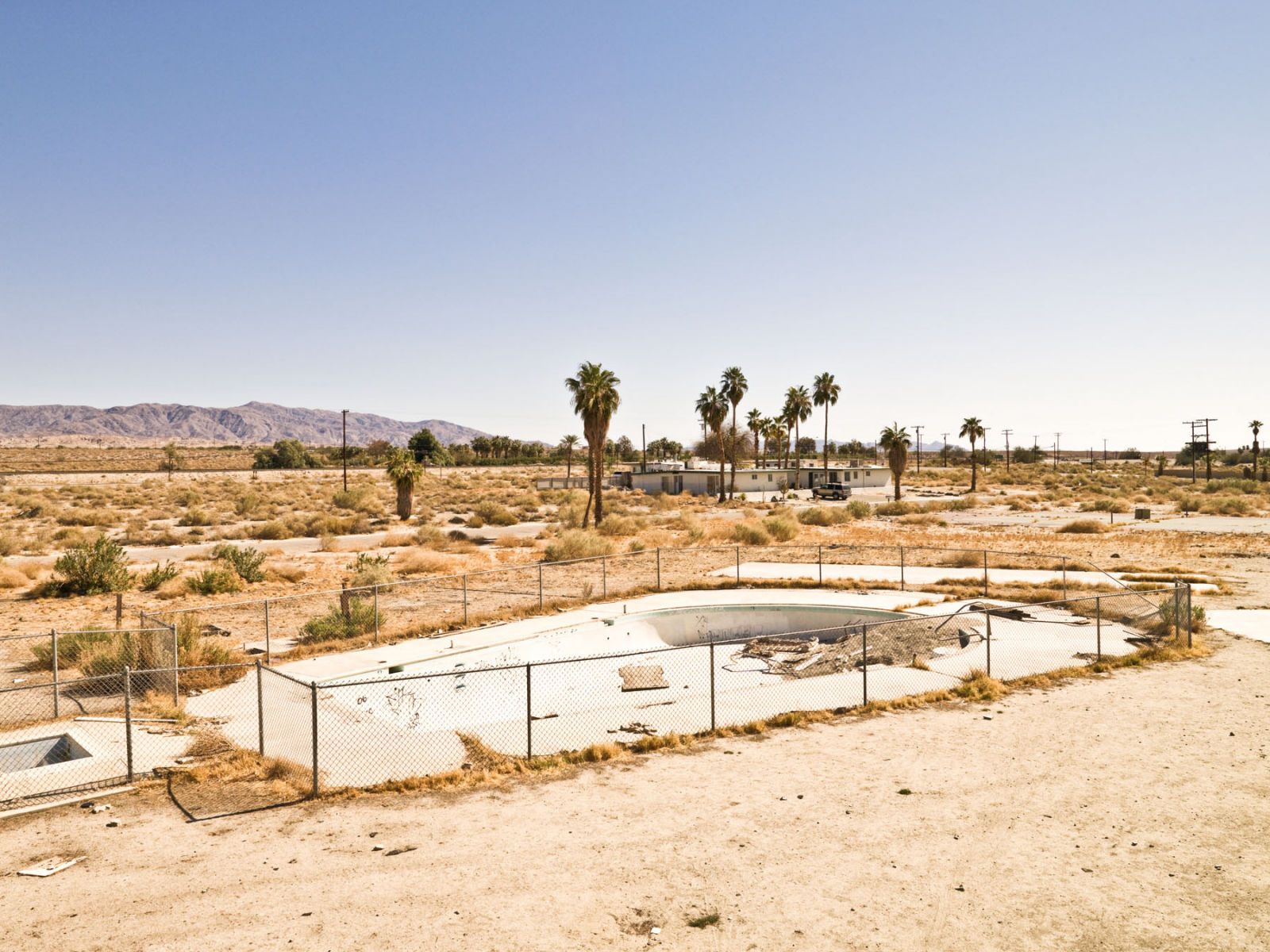 1empty_pool_scape_hero2