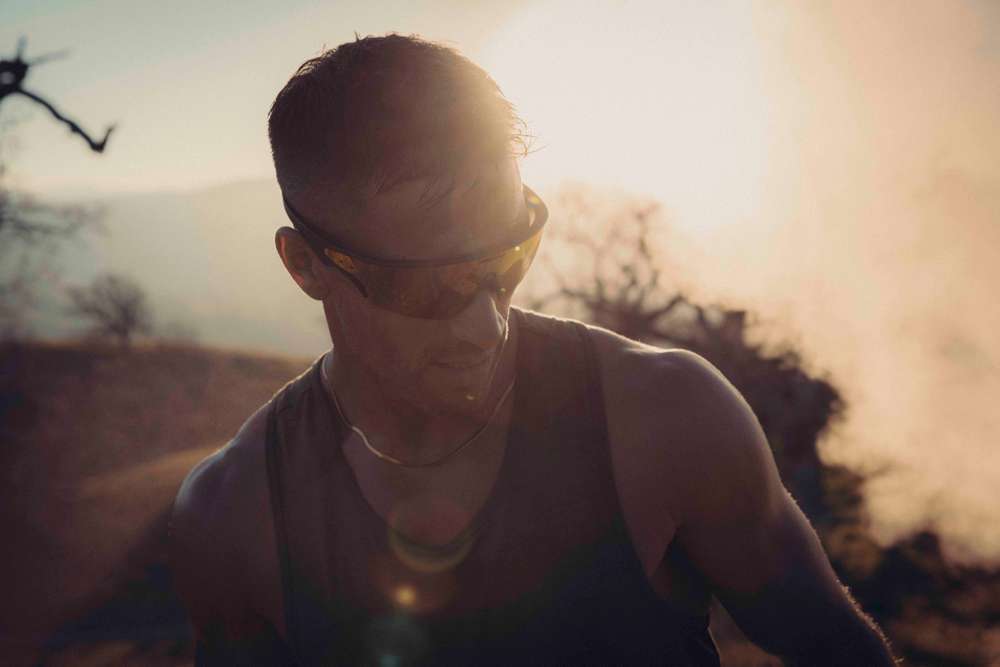 032425_Oakley_Meta_03135.jpg