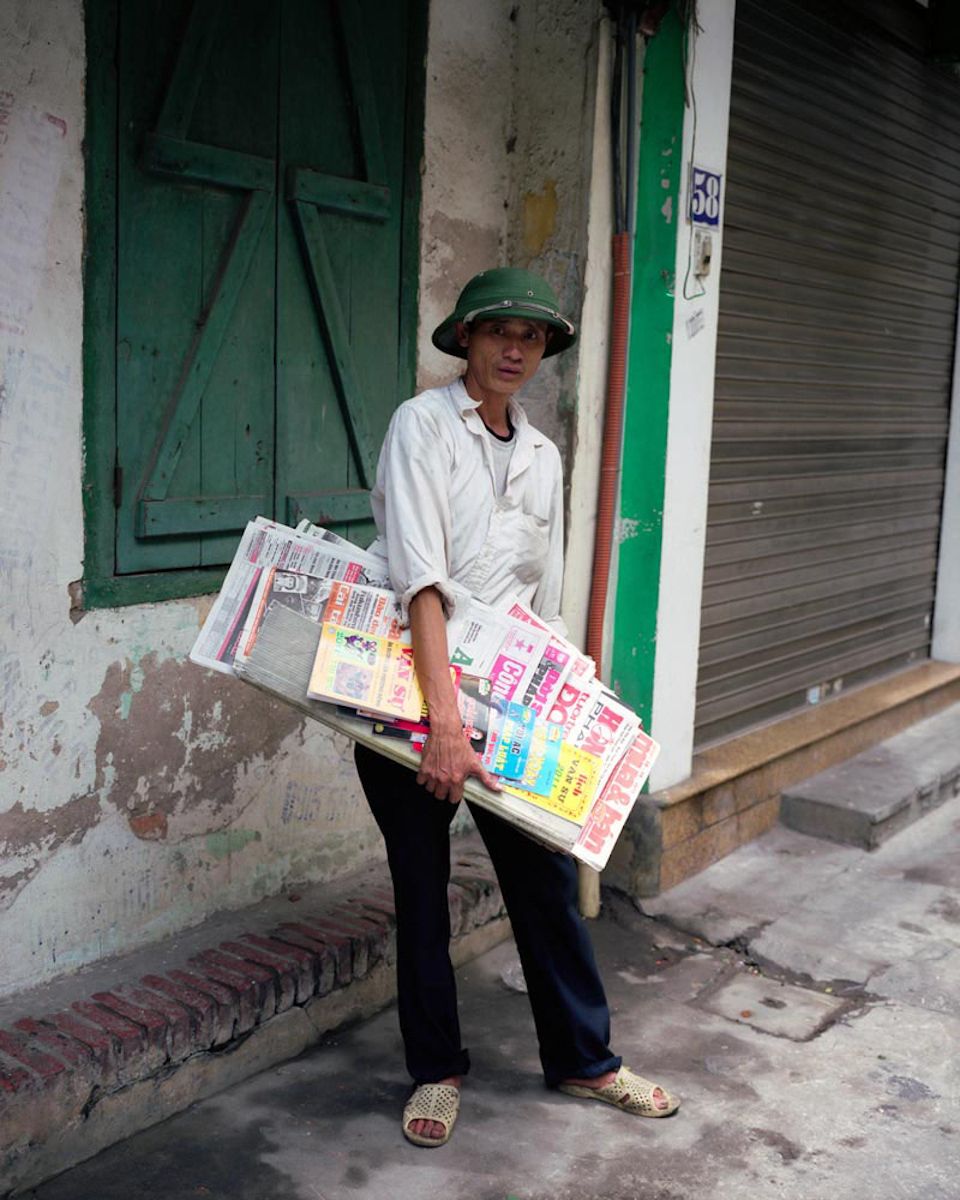 AO THANG HANGNewspaper Vendor2011