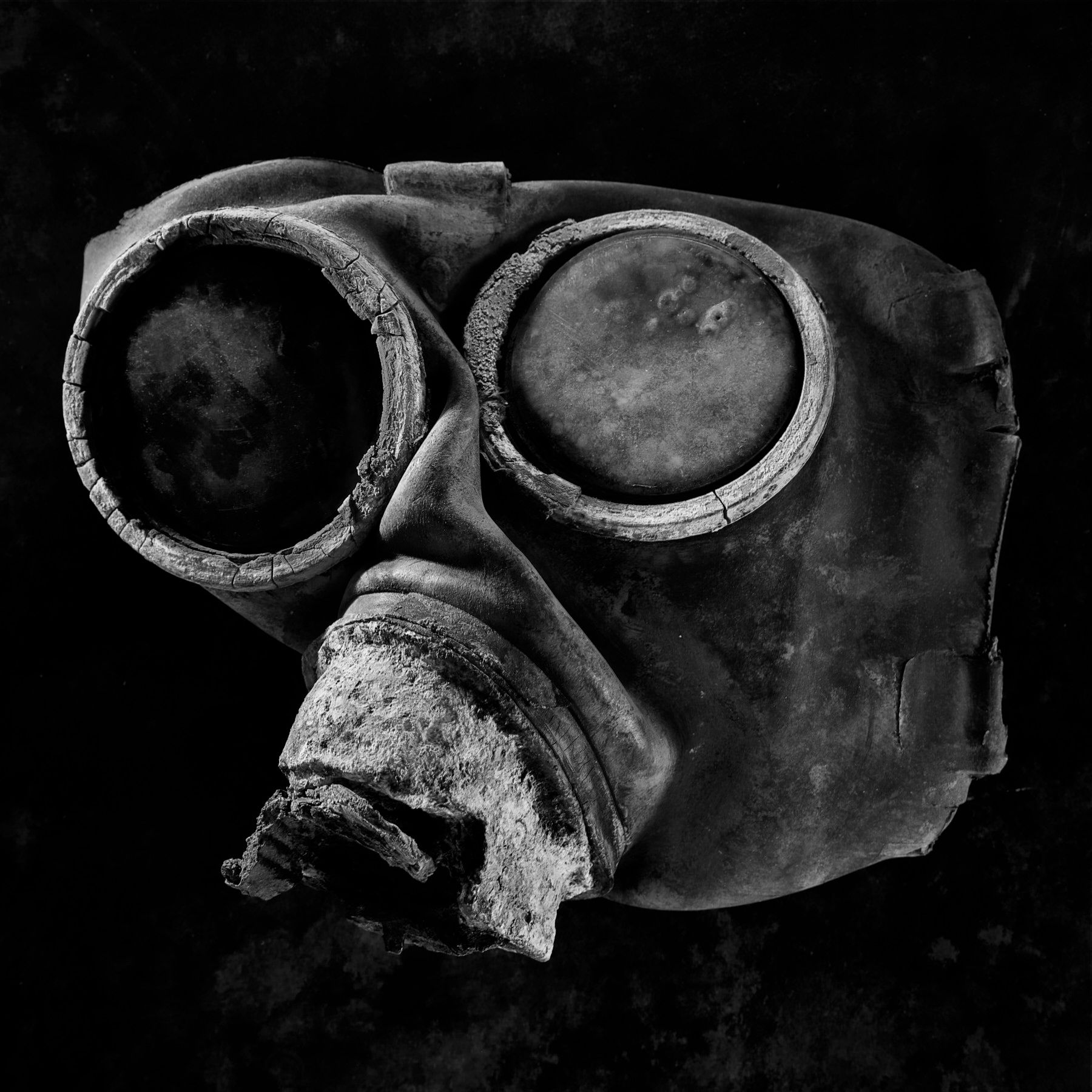 GERMANY - GASMASKE 38 - RELIC FROM RUSSIA