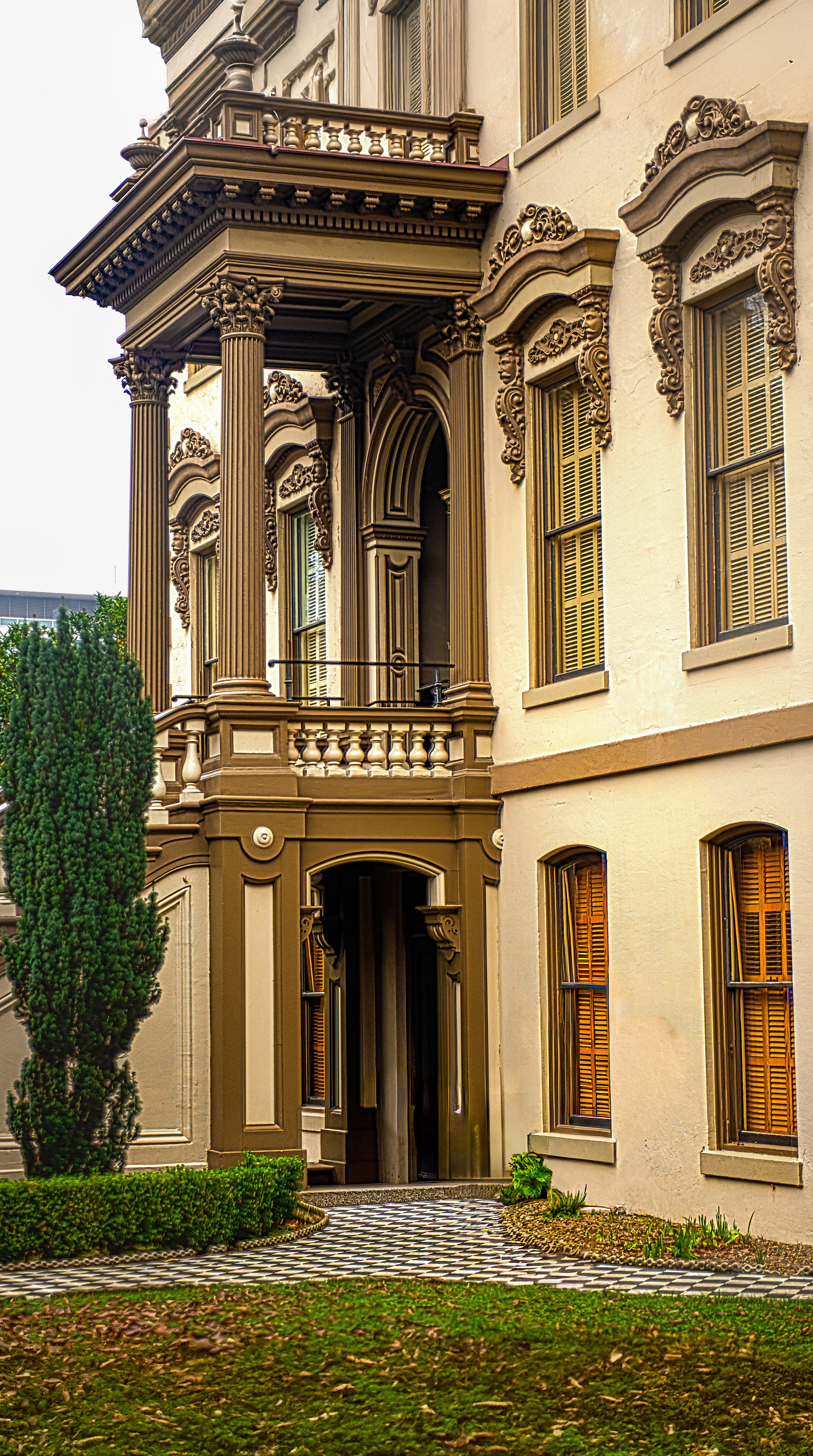Portico Detail (Leland Stanford Mansion, Side Profile)